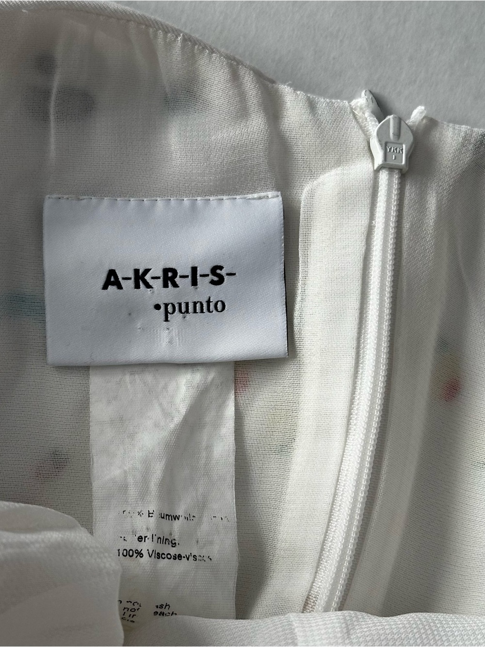Akris Punto Boulder print fit and flare dress with key hole back - size 4 - Picture 3 of 7